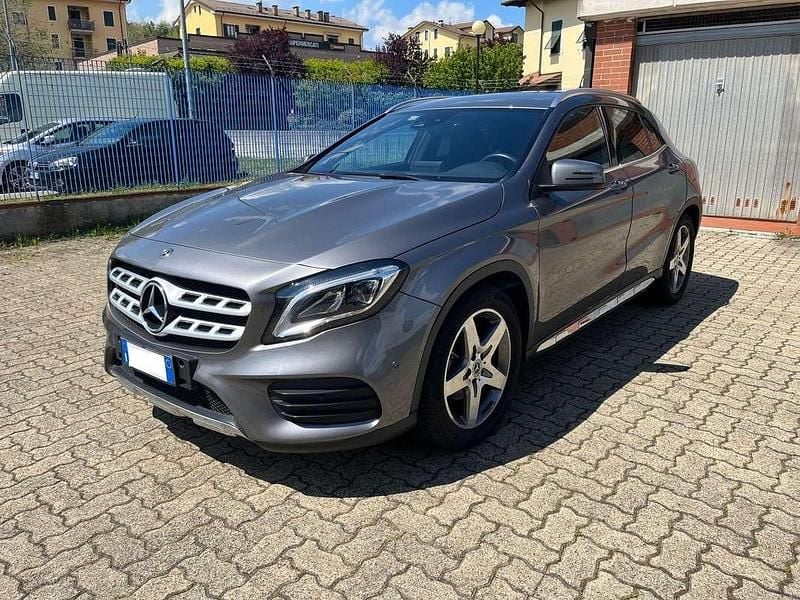 Usata Mercedes GLA200 Premium 156 CV (114 kW) 2019 SUV