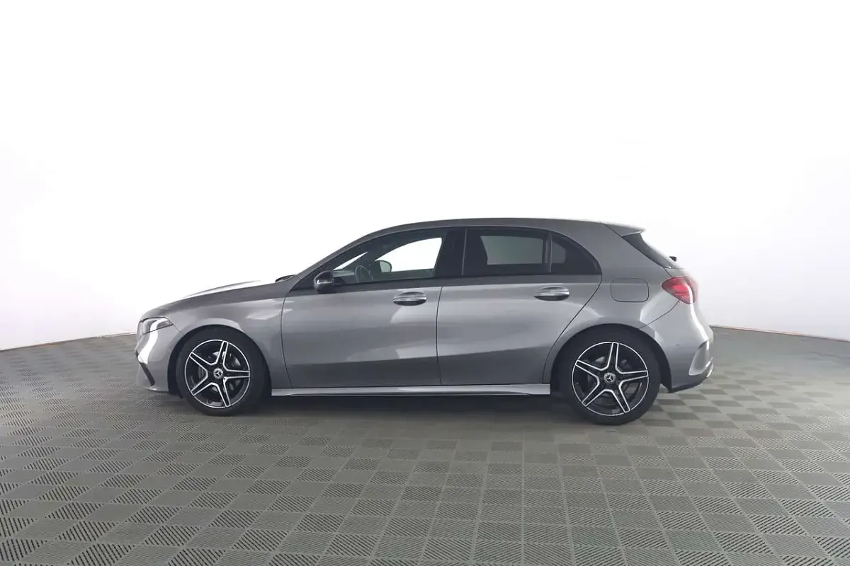 Usata Mercedes A200 Advanced Plus 150 CV (110 kW) 2023 Grigio montagna Berlina