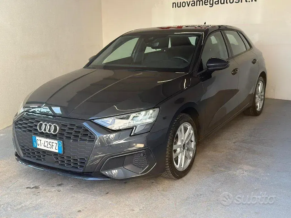 Usata Audi A3 116 CV (85 kW) 2024 Grigio Berlina