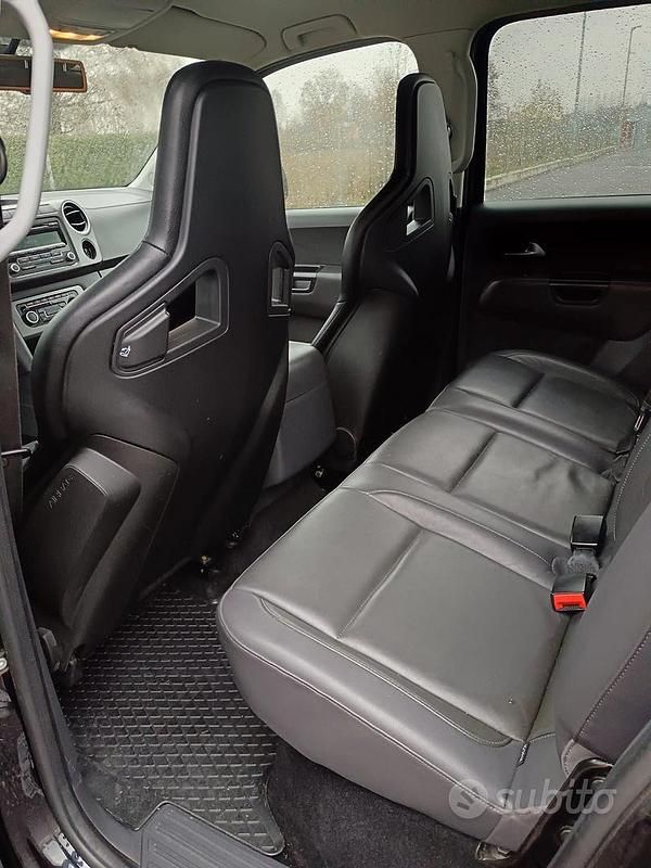 Usata VW Amarok 180 CV (132 kW) 2015 Nero Pick-up