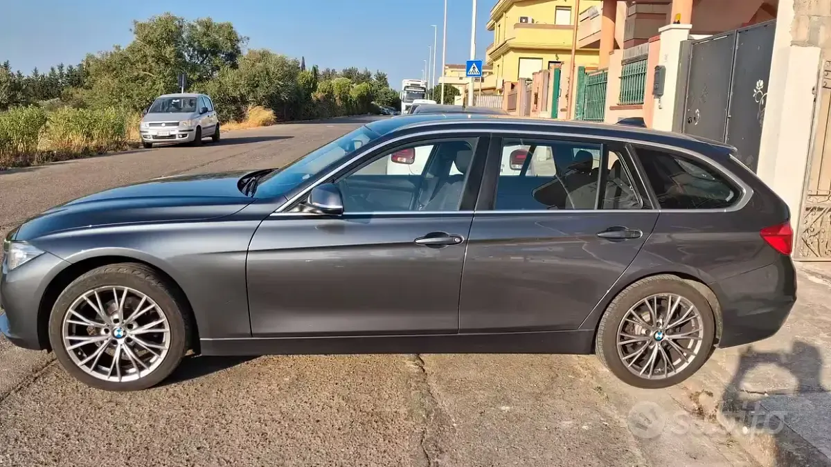 Usata BMW 318 Advantage 150 CV (110 kW) 2017 Grigio Station wagon