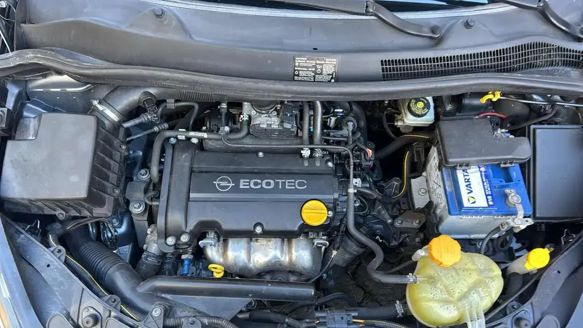 Usata Opel Corsa Cosmo 80 CV (58 kW) 2009 Grigio Utilitaria
