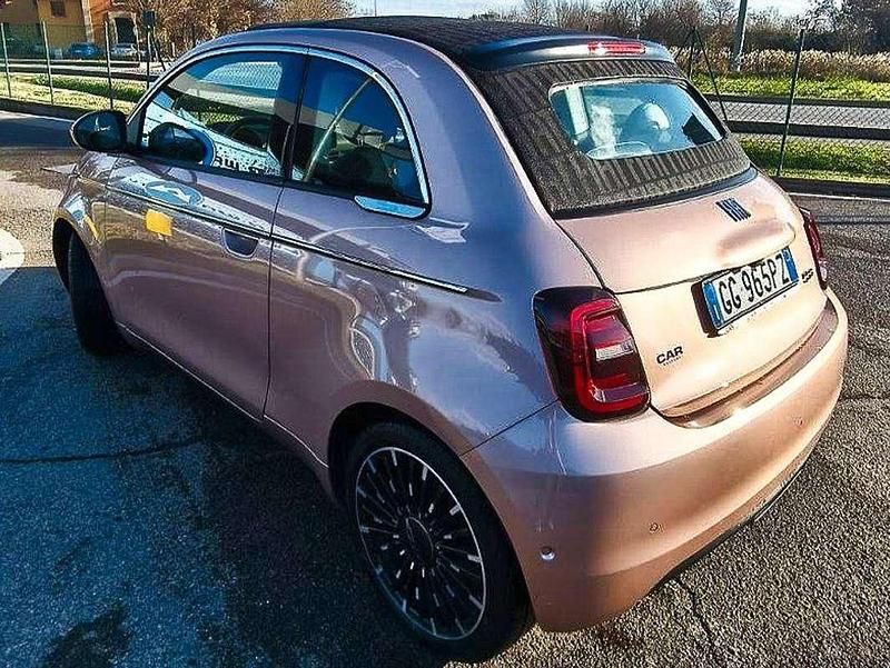 Usata Fiat 500e La Prima 42 kW (58 CV) 2021 Oro Cabrio
