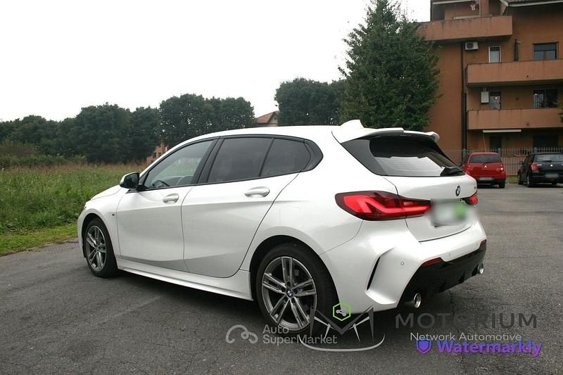 Usata BMW 135 150 CV (110 kW) 2021 Bianco Utilitaria