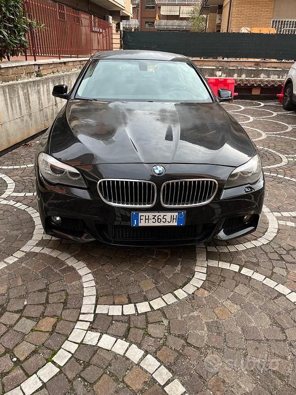 Usata BMW 520 184 CV (135 kW) 2012 Nero Berlina