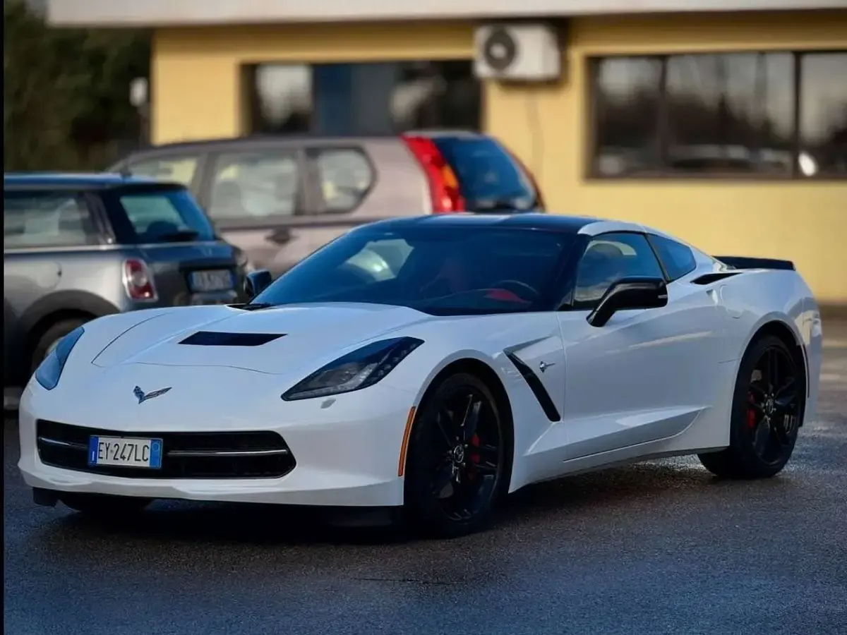 Usata Corvette Stingray 466 CV (342 kW) 2015 Bianco Coupé