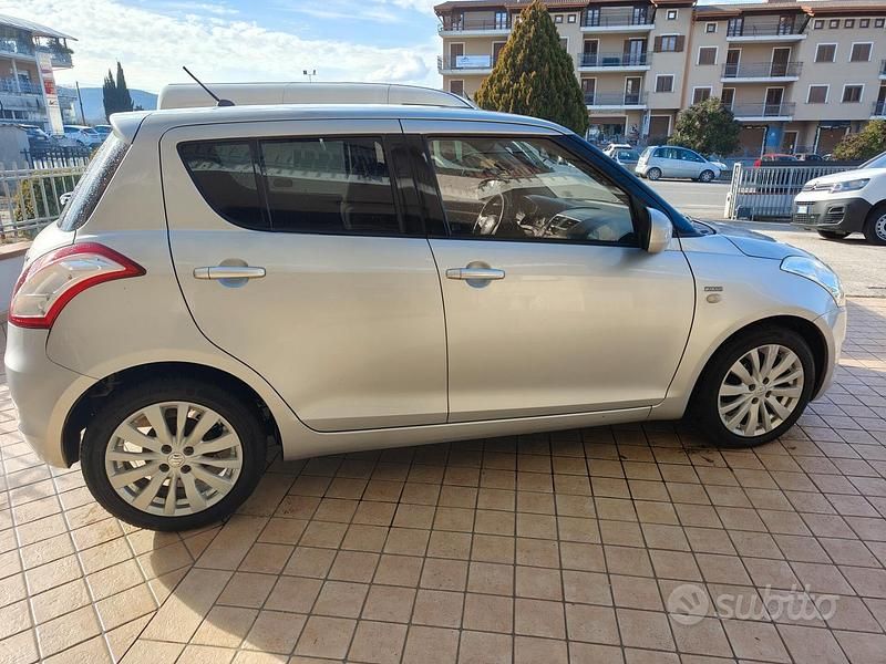 Usata Suzuki Swift GL 75 CV (55 kW) 2013 Grigio Utilitaria