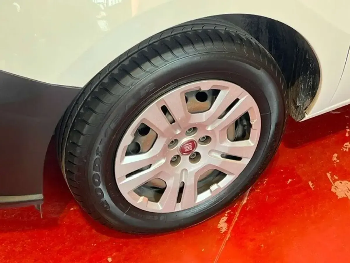 Usata Fiat Doblò Easy 90 CV (66 kW) 2021 Bianco Monovolume