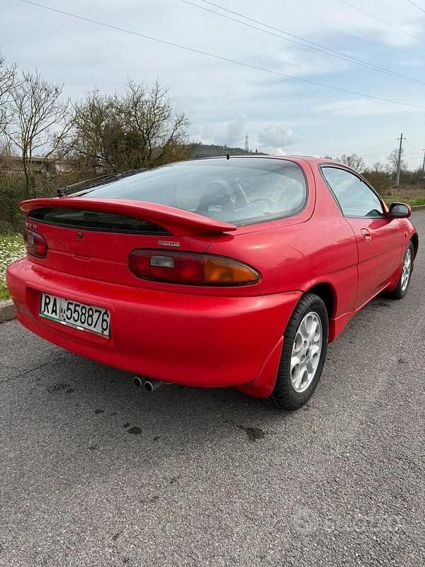 Usata Mazda MX3 133 CV (97 kW) 1992 Rosso Coupé