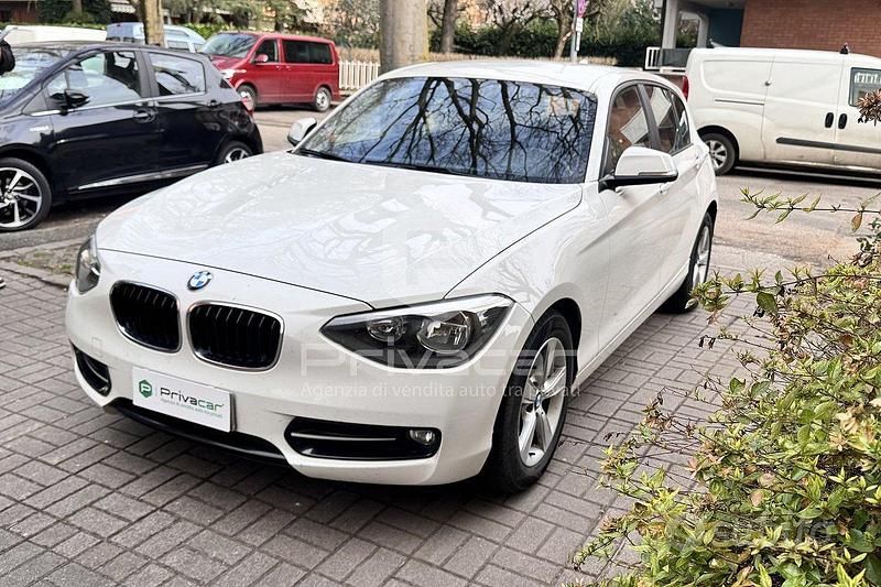 Usata BMW 116 Sport Line 116 CV (85 kW) 2013 Bianco Utilitaria