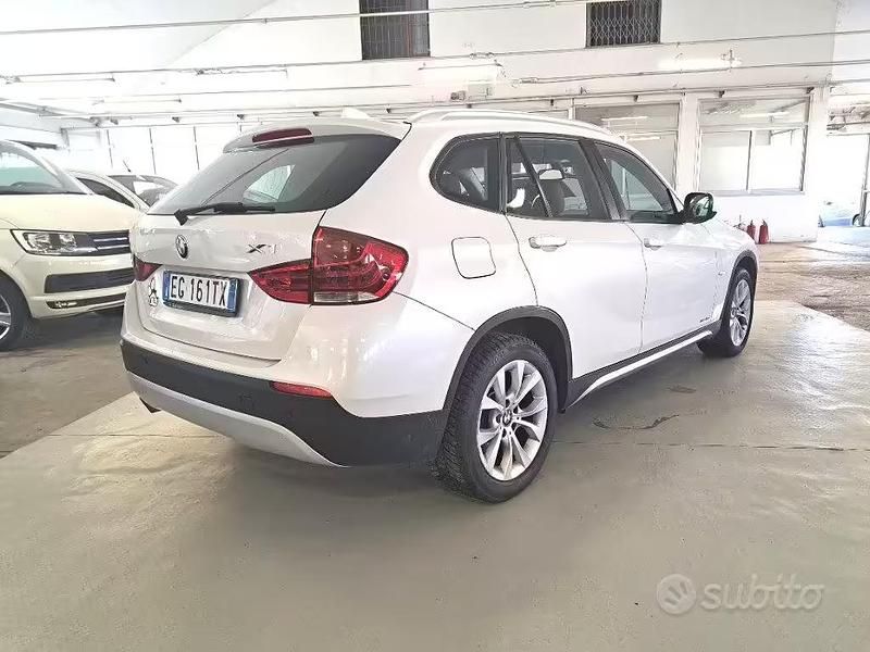 Usata BMW X1 Efficient Dynamics 143 CV (105 kW) 2011 Bianco SUV