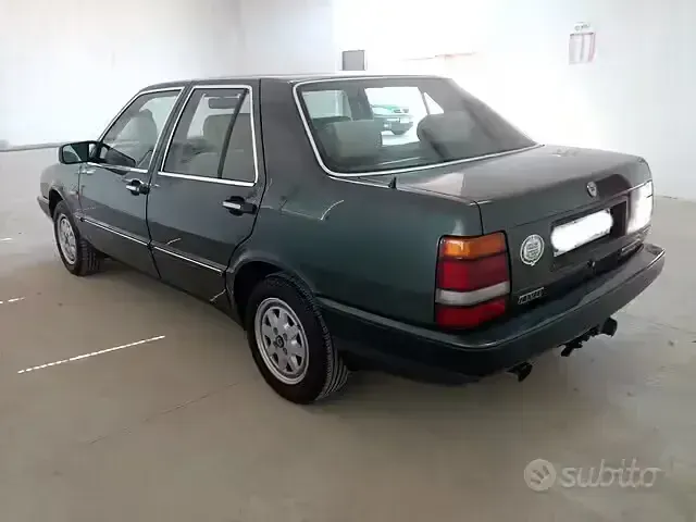 Käytetty Lancia Thema 120 HP (88 kW) 1987 Vihreä Sedan