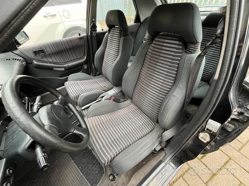 Usata Mazda 323 137 CV (100 kW) 1992 Utilitaria