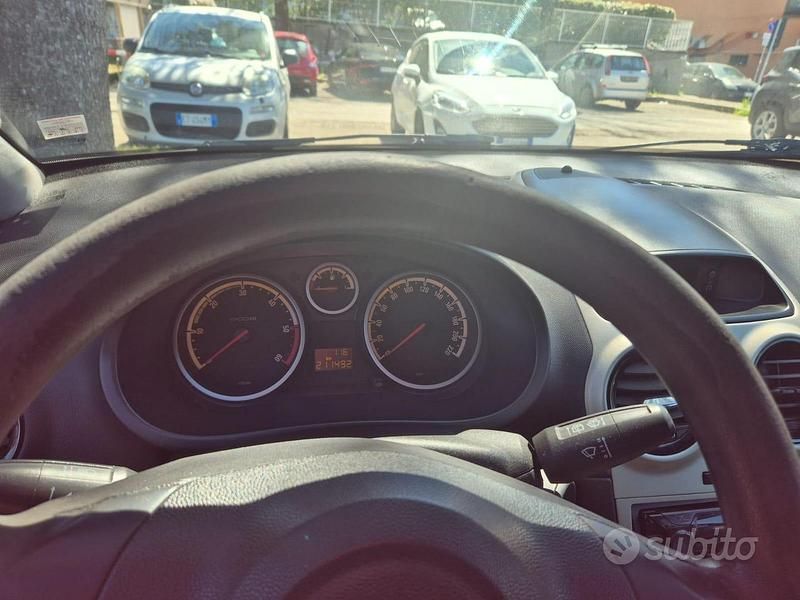 Usata Opel Corsa 75 CV (55 kW) 2008 Grigio Utilitaria