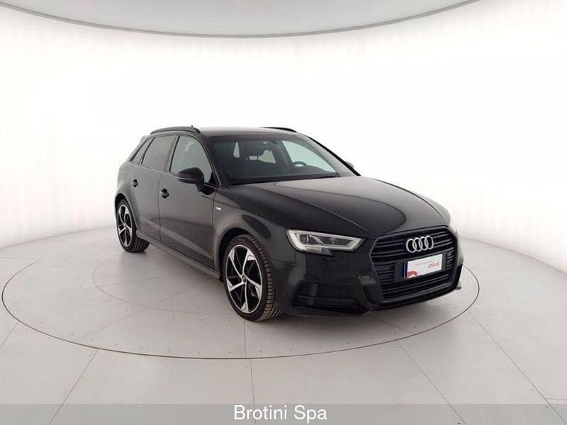 Usata Audi A3 Admired 116 CV (85 kW) 2019 Nero metallizzato Berlina