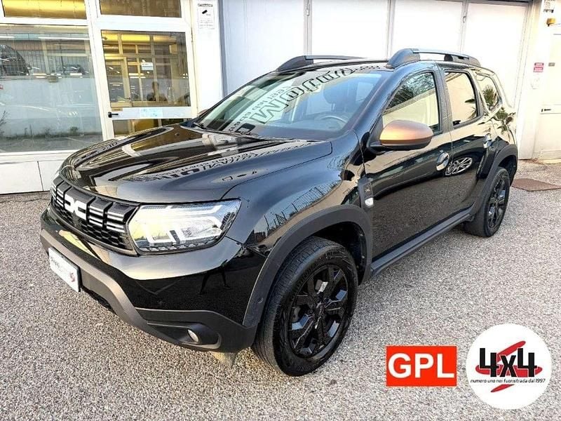 Nero Usata 2024 Dacia Duster Extreme SUV | 16.490 € (Buon prezzo) - Immagine 1/4