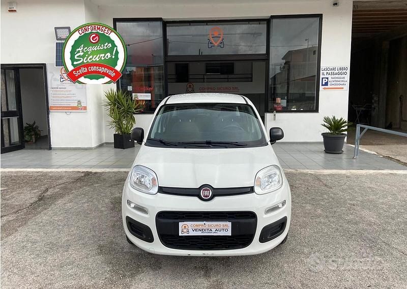 Usata Fiat Panda Easy 70 CV (51 kW) 2020 Bianco Utilitaria