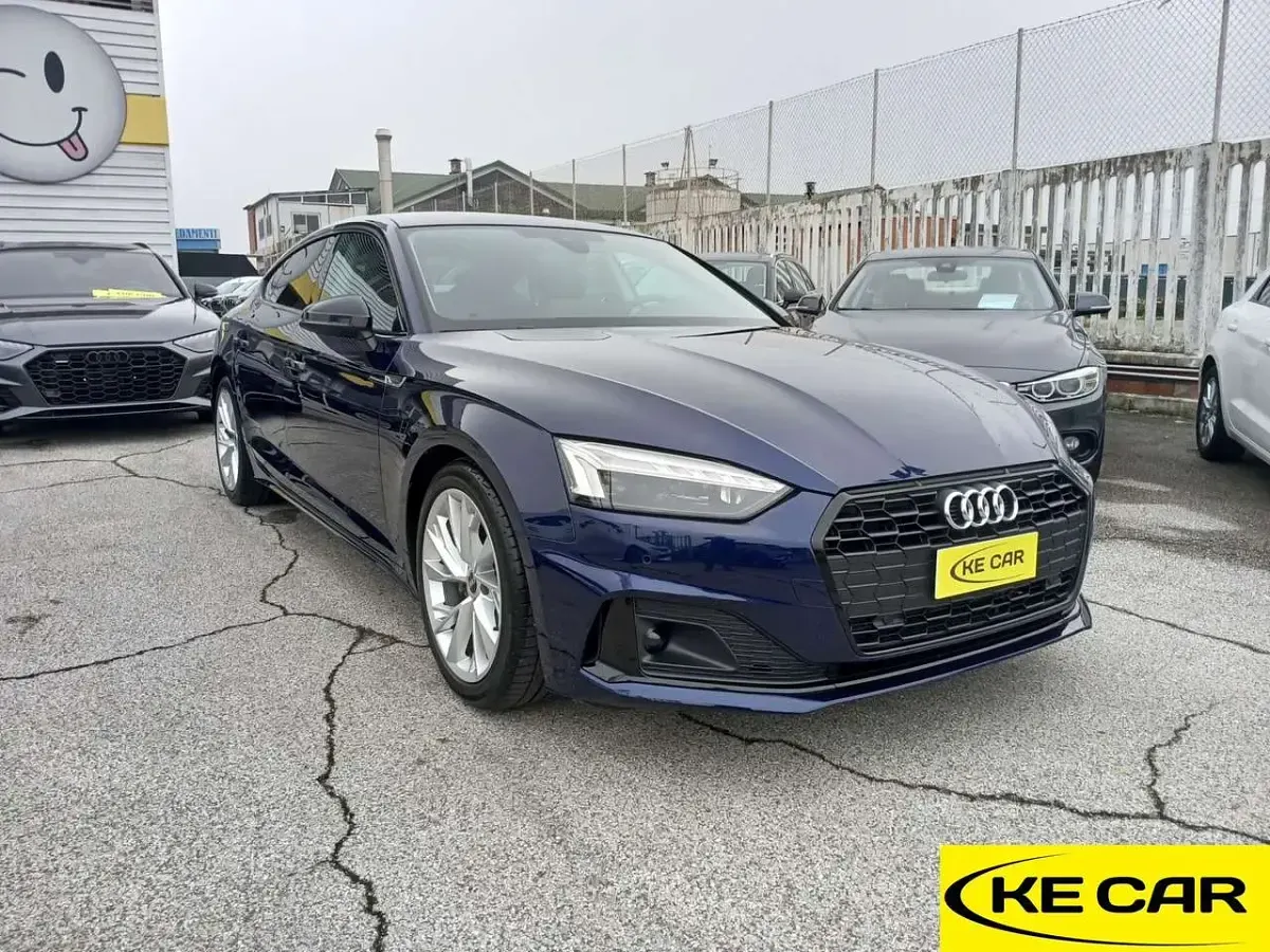 Usata Audi A5 Advanced Plus 204 CV (150 kW) 2024 Blu/azzurro Berlina