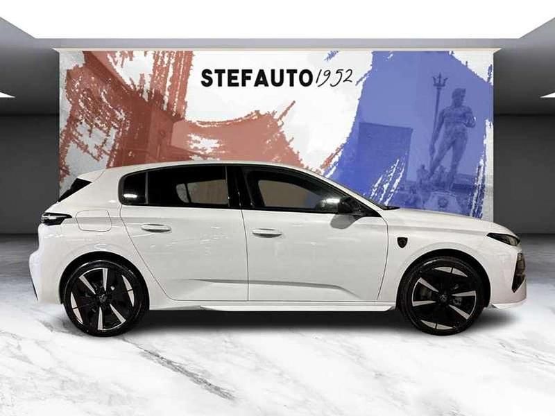 Nuova Peugeot e-308 GT 61 kW (84 CV) 2026 Bianco okenite Utilitaria