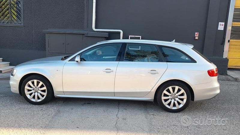 Usata 2014 Audi A4 S-Line Station wagon | 9900 € (Buon prezzo) - Immagine 1/4