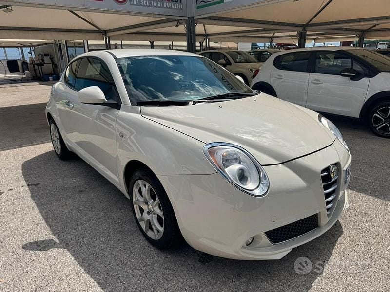 Usata Alfa Romeo MiTo 78 CV (57 kW) 2013 Beige Utilitaria