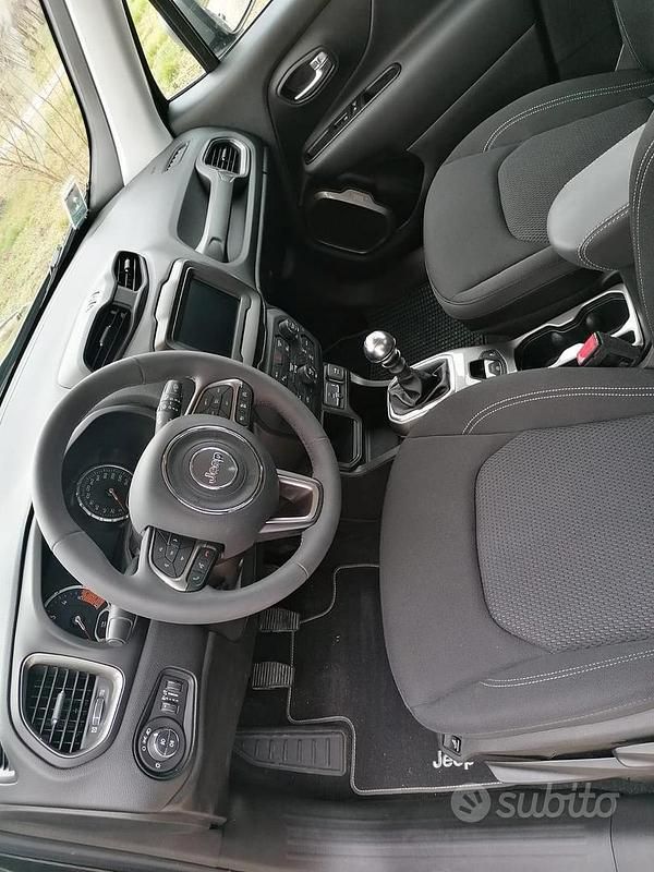 Usata Jeep Renegade Limited 131 CV (96 kW) 2021 Nero SUV