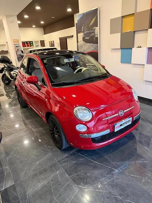 Rosso Usata 2008 Fiat 500 Lounge Tre volumi | 4400 € (Buon prezzo) - Immagine 1/4
