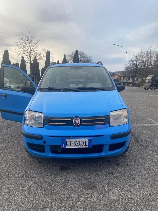 Usata Fiat Panda 54 CV (39 kW) 2004 Blu Utilitaria