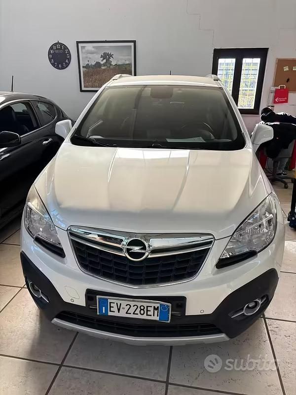 Usata Opel Mokka 140 CV (102 kW) 2014 Bianco SUV