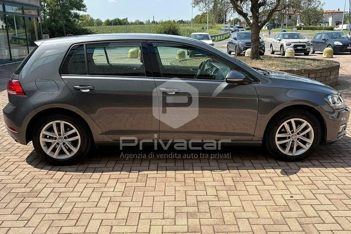Usata VW Golf VIII Business 149 CV (109 kW) 2020 Grigio Berlina