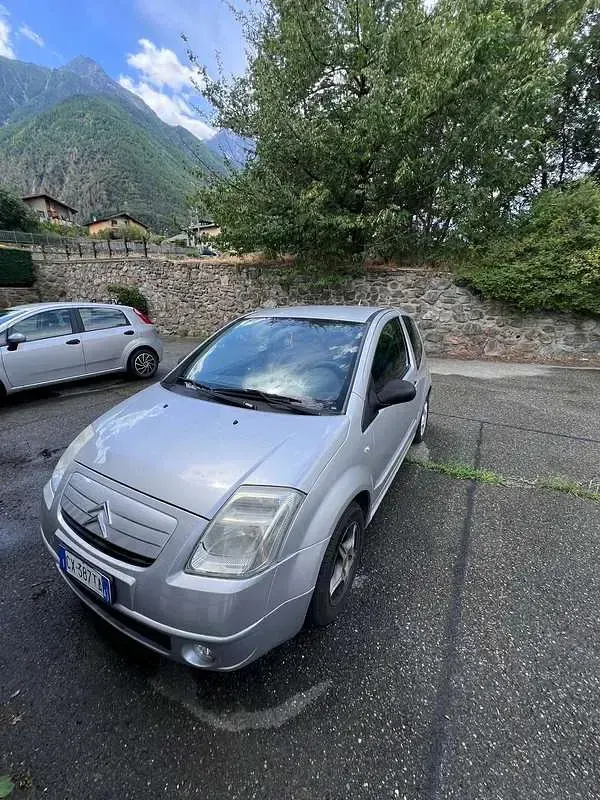 Usata Citroën C2 Exclusive 60 CV (44 kW) 2006 Grigio Utilitaria