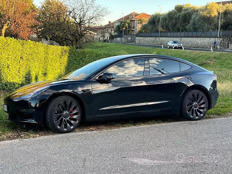 Usata Tesla Model 3 Performance 461 kW (627 CV) 2023 Nero Berlina