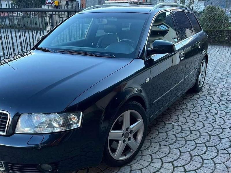 Occasion Audi A4 Ambiente 179 PK (131 kW) 2003 Zwart Stationwagen