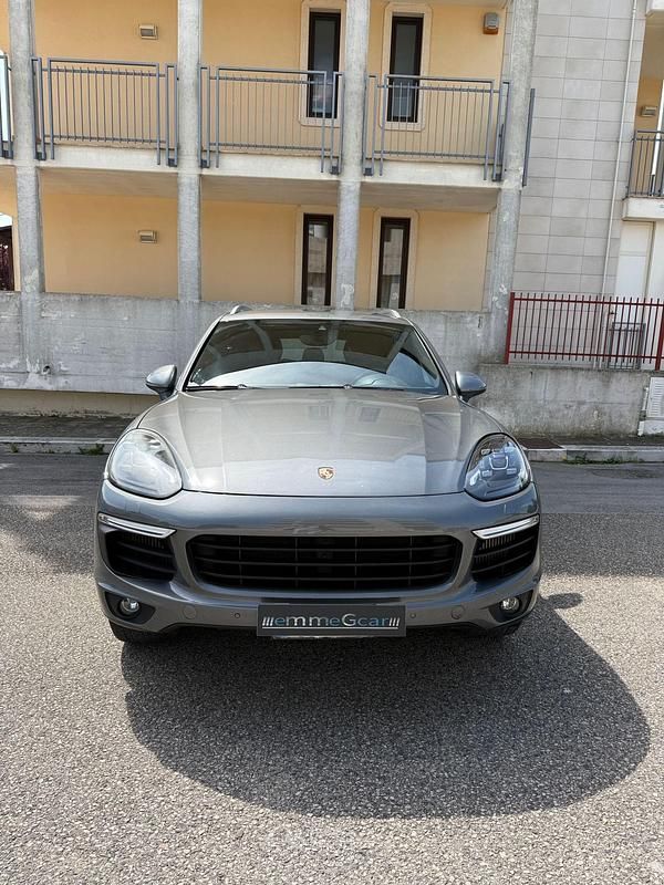 Occasion Porsche Cayenne Platinum Edition 250 ch (183 kW) 2016 Gris SUV