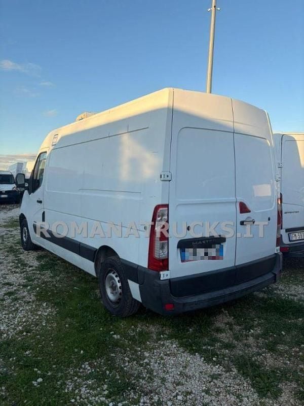 Usata Renault Master 125 CV (91 kW) 2014 Bianco pastello Berlina