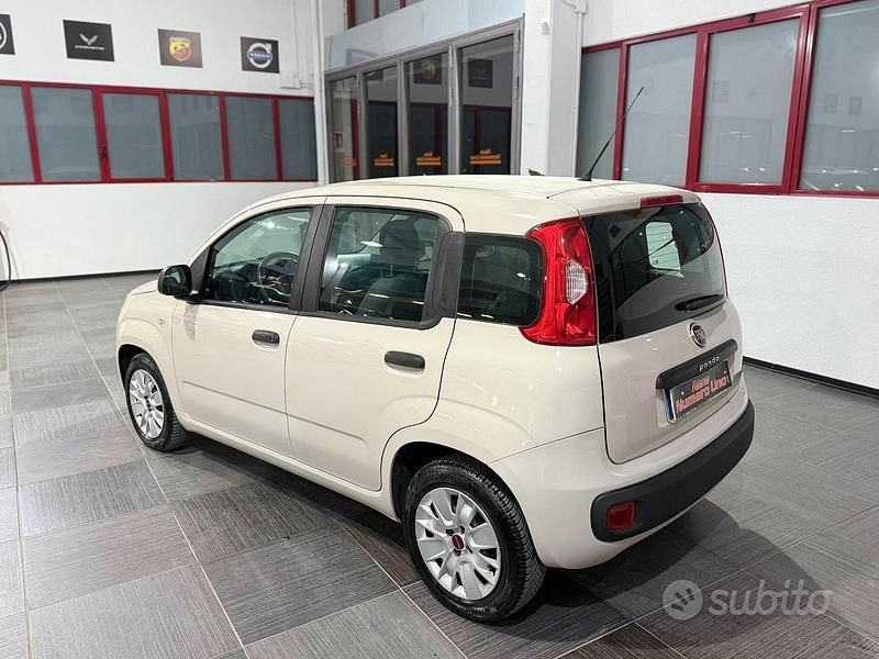 Usata Fiat Panda Lounge 95 CV (69 kW) 2016 Beige Utilitaria