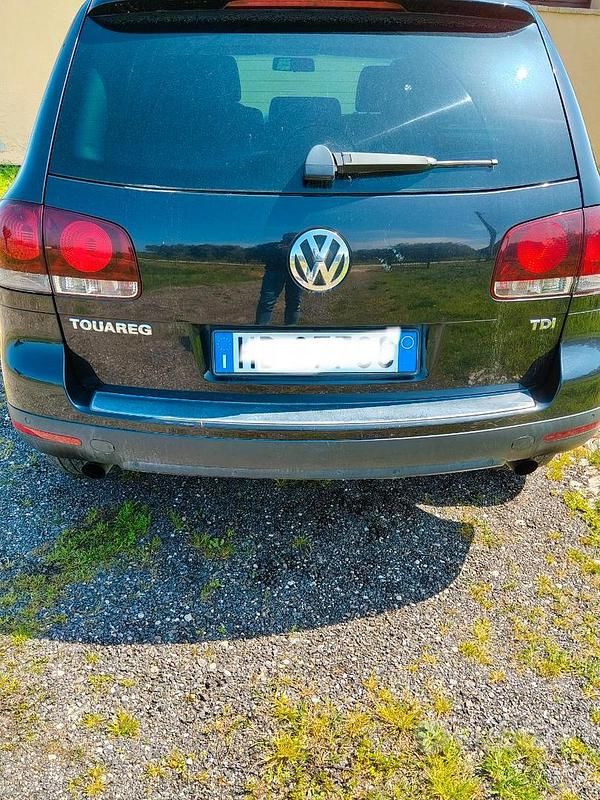 Usata VW Touareg 174 CV (127 kW) 2008 Nero SUV