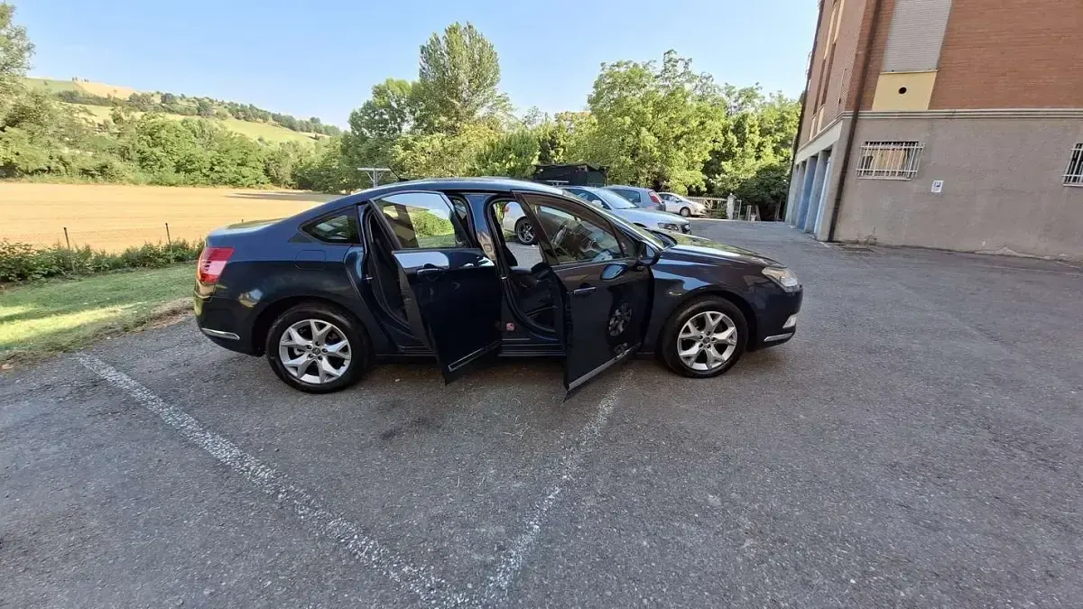 Usata Citroën C5 Dynamique 140 CV (102 kW) 2010 Bluazzurro Berlina