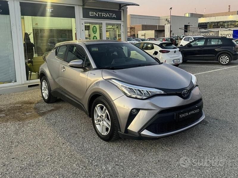 Usata Toyota C-HR Business Edition 98 CV (72 kW) 2021 Grigio SUV