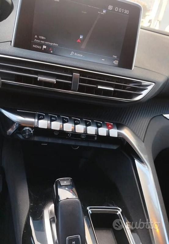 Usata Peugeot 3008 131 CV (96 kW) 2019 Nero SUV