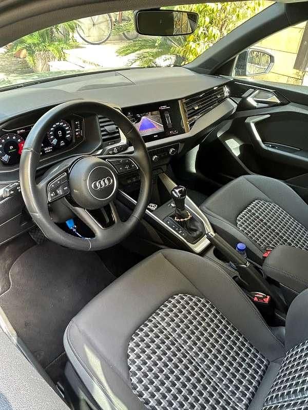 Usata Audi A1 Ambiente 110 CV (80 kW) 2022 Grigio SUV