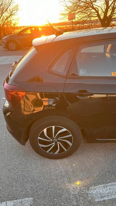 Usata VW Polo 2022 Nero Utilitaria