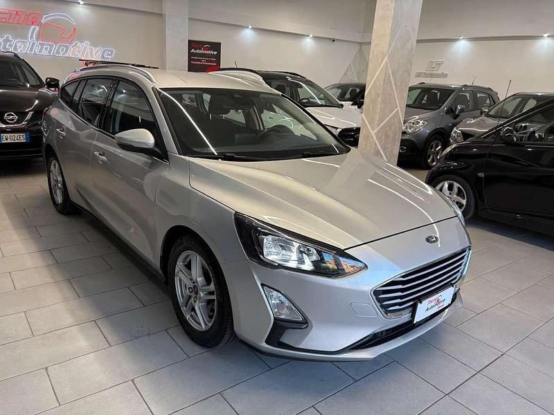 Argento metallizzato Usata 2020 Ford Focus Business Edition Station wagon | 9990 € (Super prezzo) - Immagine 1/4