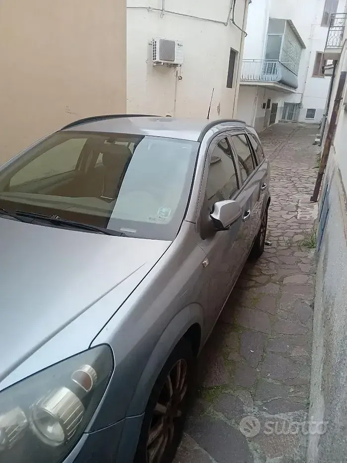 Usata Opel Astra 101 CV (74 kW) 2007 Grigio Station wagon