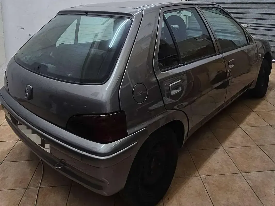 Usata Peugeot 106 50 CV (36 kW) 1998 Grigio Utilitaria