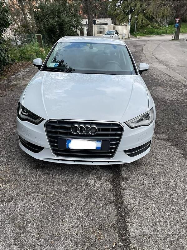 Usata Audi A3 Ambition 105 CV (77 kW) 2013 Bianco Berlina