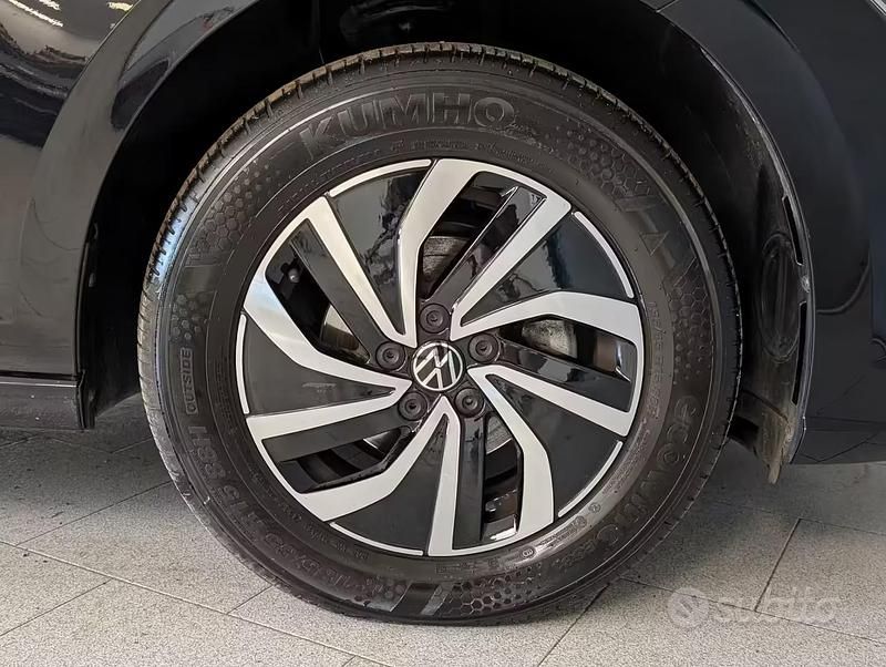 Usata VW Polo Life 95 CV (69 kW) 2025 Nero Utilitaria