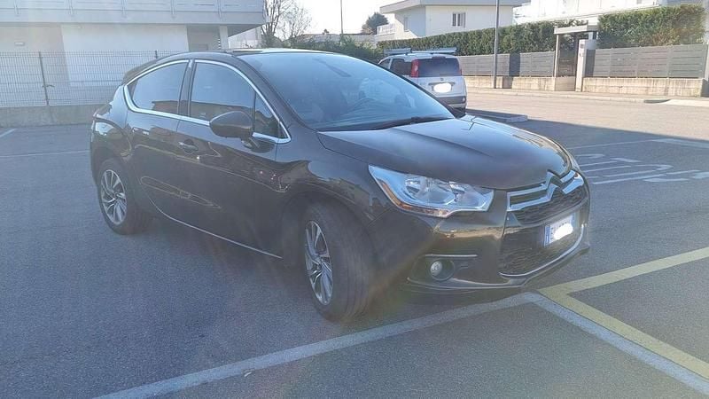 Usata Citroën DS4 Chic 111 CV (81 kW) 2012 Utilitaria