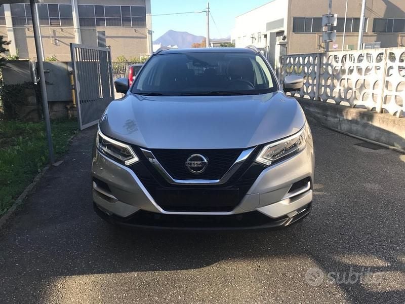 Usata Nissan Qashqai Tekna 116 CV (85 kW) 2020 Grigio SUV