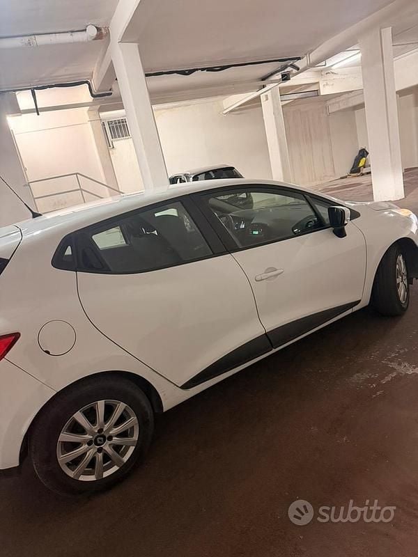 Usata Renault Clio IV 73 CV (53 kW) 2014 Bianco Berlina